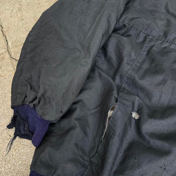 Vtg 90s STARTER Oakland Raiders Logo Distressed NFL Hooded Puffer Jacket XL - Picture 6 of 8